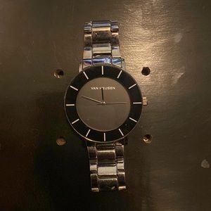 Black Van Heusen watch, worn a handful of times, perfect condition